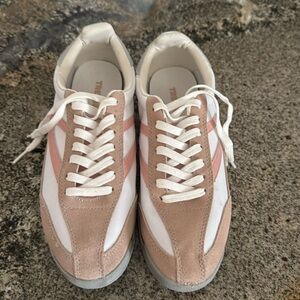 Tretorn Women’s Rawlins Sneaker Suede Leather Lightweight Rawlins 2.0 GR…